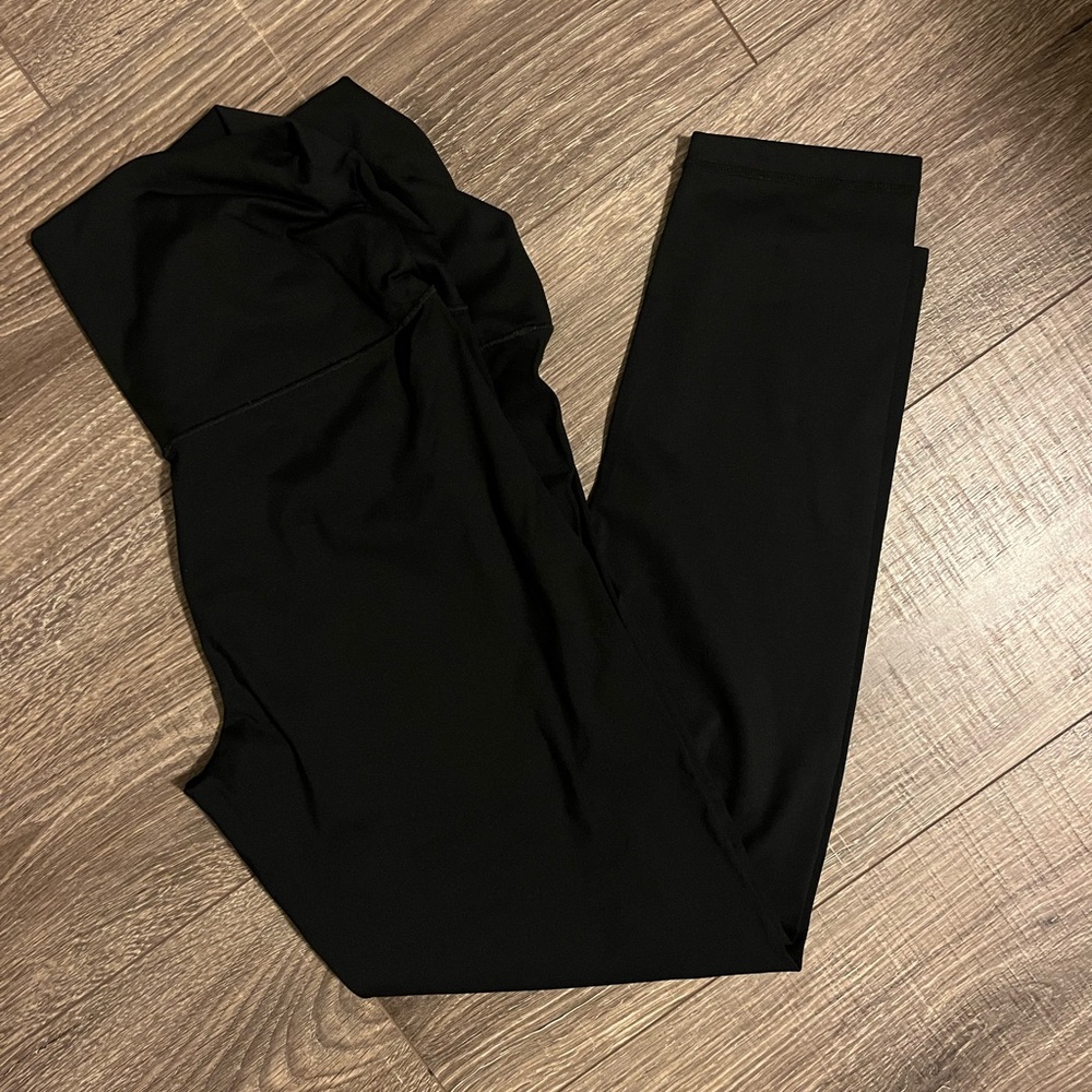 Black leggings